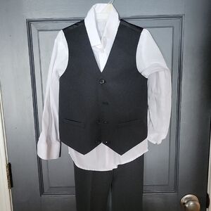 Van Heusen Classic Black and White Boys Suit Set Size 5T